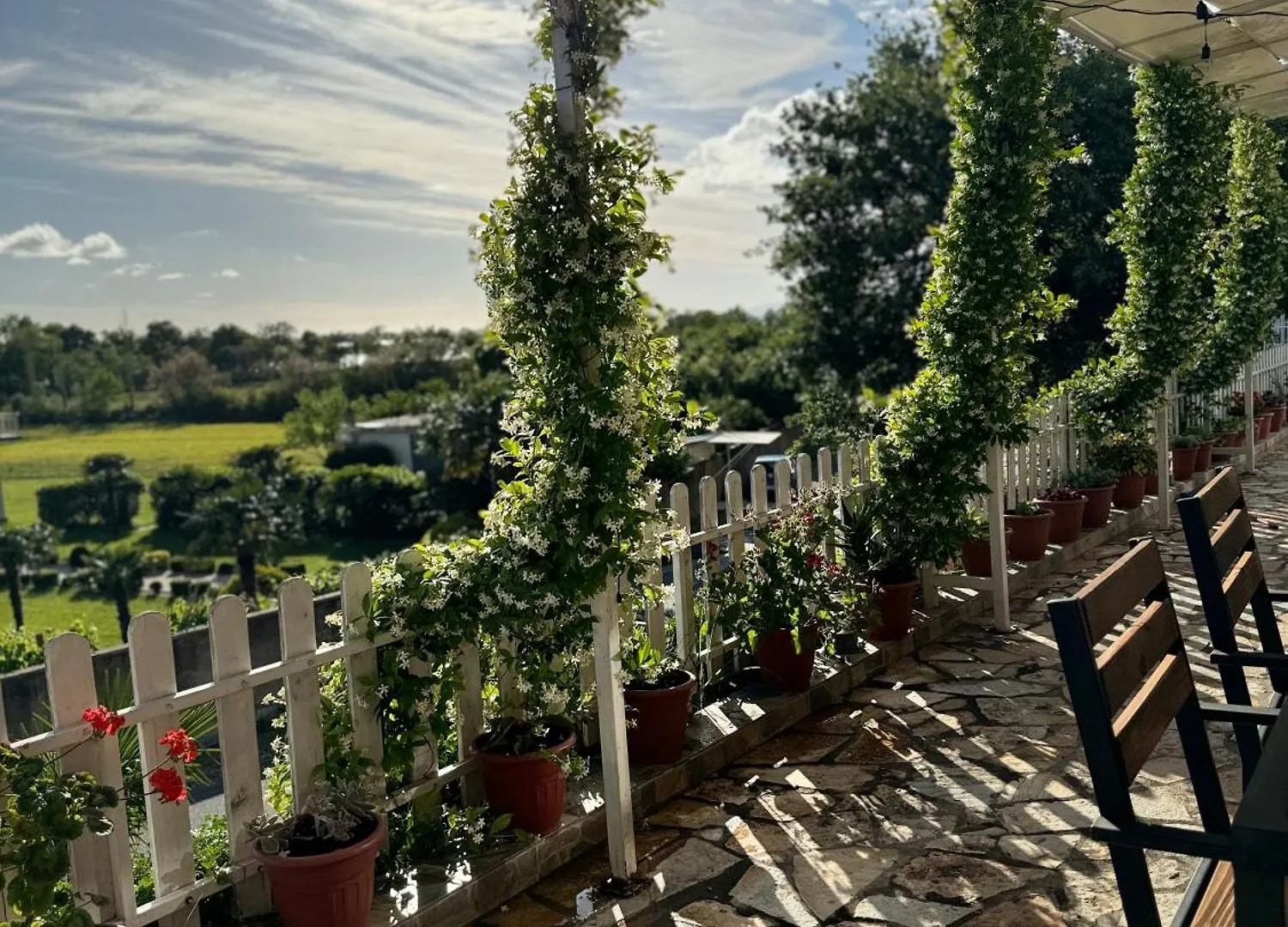 Vila Horizont Baks-Rrjoll Bed & Breakfast