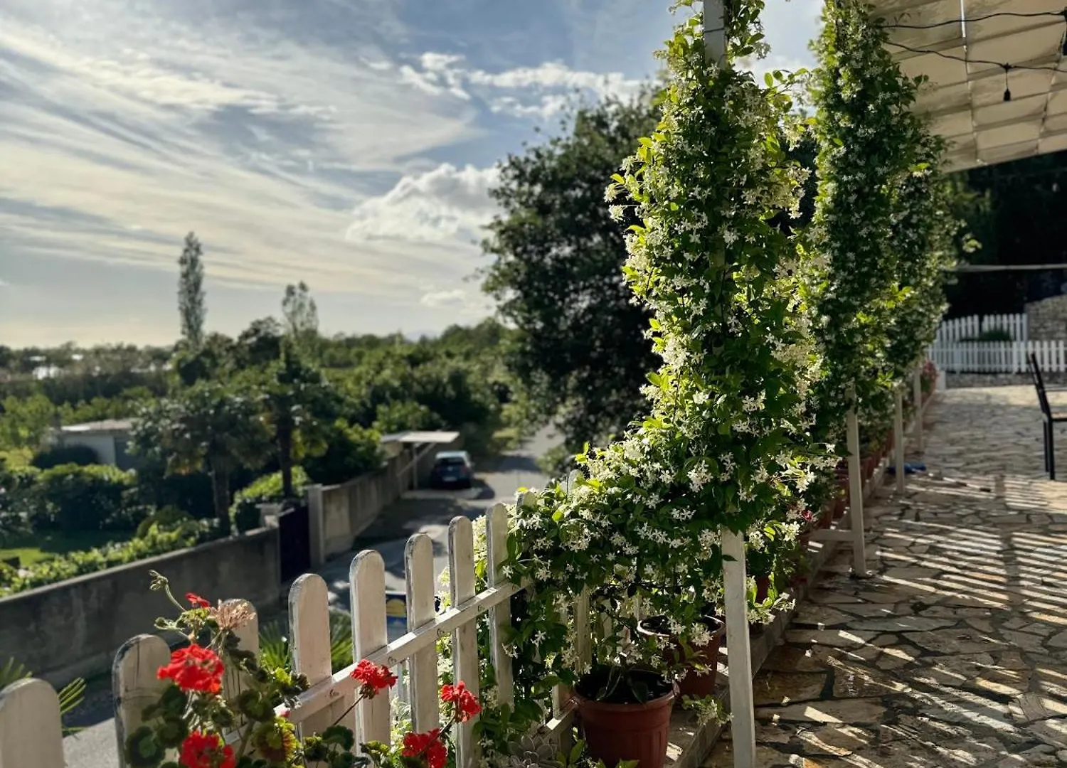 Vila Horizont Baks-Rrjoll Bed and breakfast